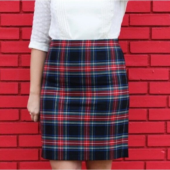 J. Crew Plaid Pencil Skirt Multi Color Women's Size 2 Hidden Back Zipper Back Ve - Picture 1 of 9